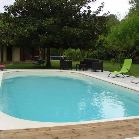 Le Magnolia Bed & Breakfast Saucats